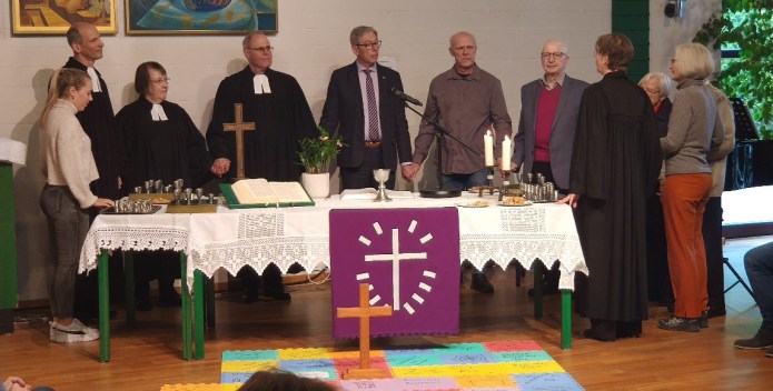 Gemeinde am Palmsontagsgottesdienst